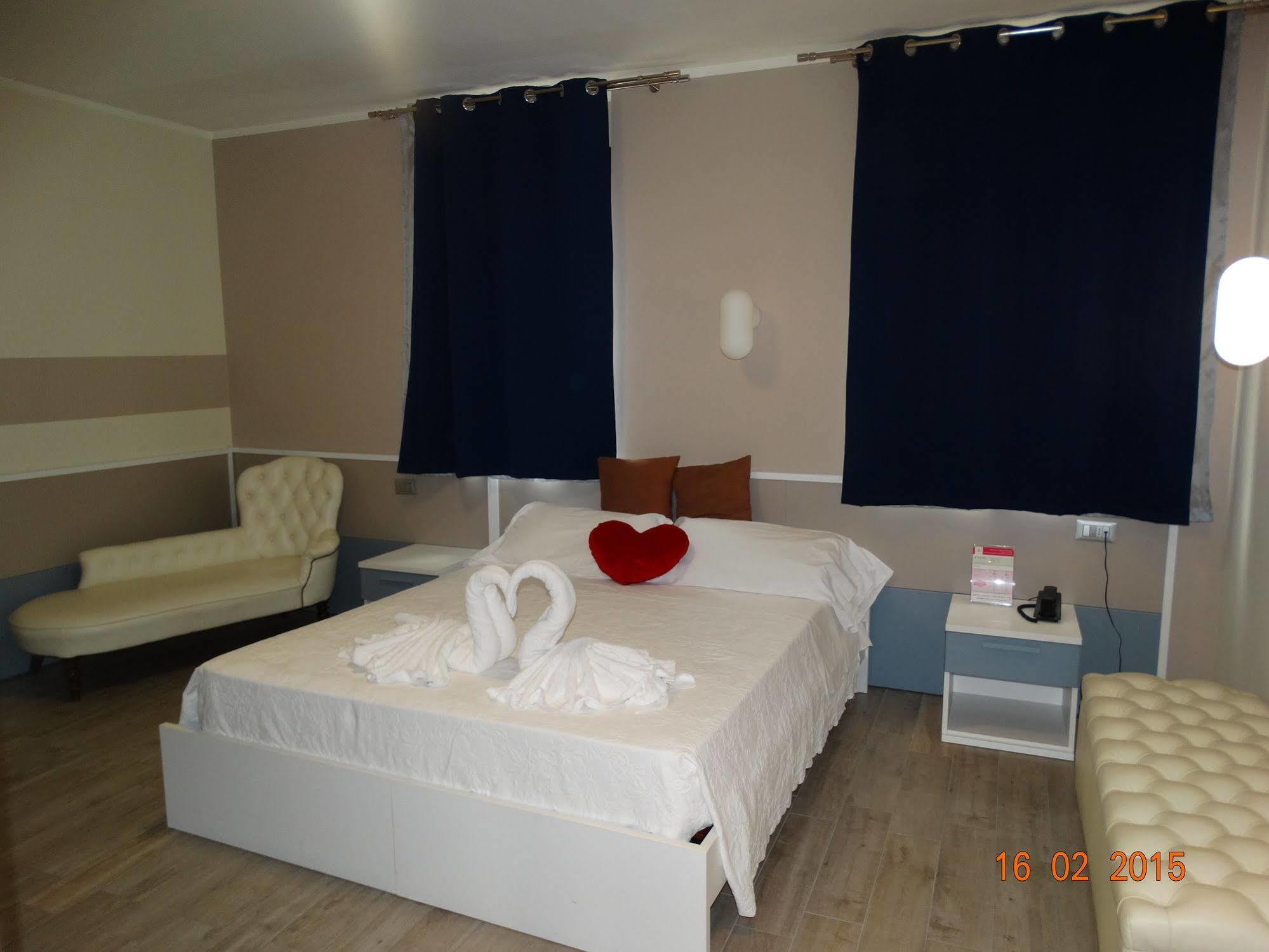 Hotel Moderno غروميلو ديل مونتيه المظهر الخارجي الصورة
