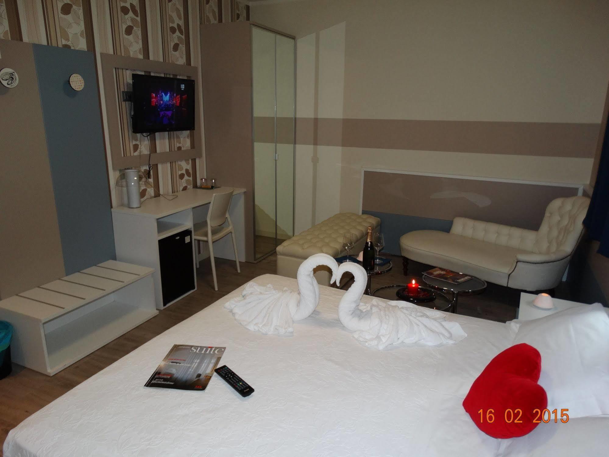 Hotel Moderno غروميلو ديل مونتيه المظهر الخارجي الصورة
