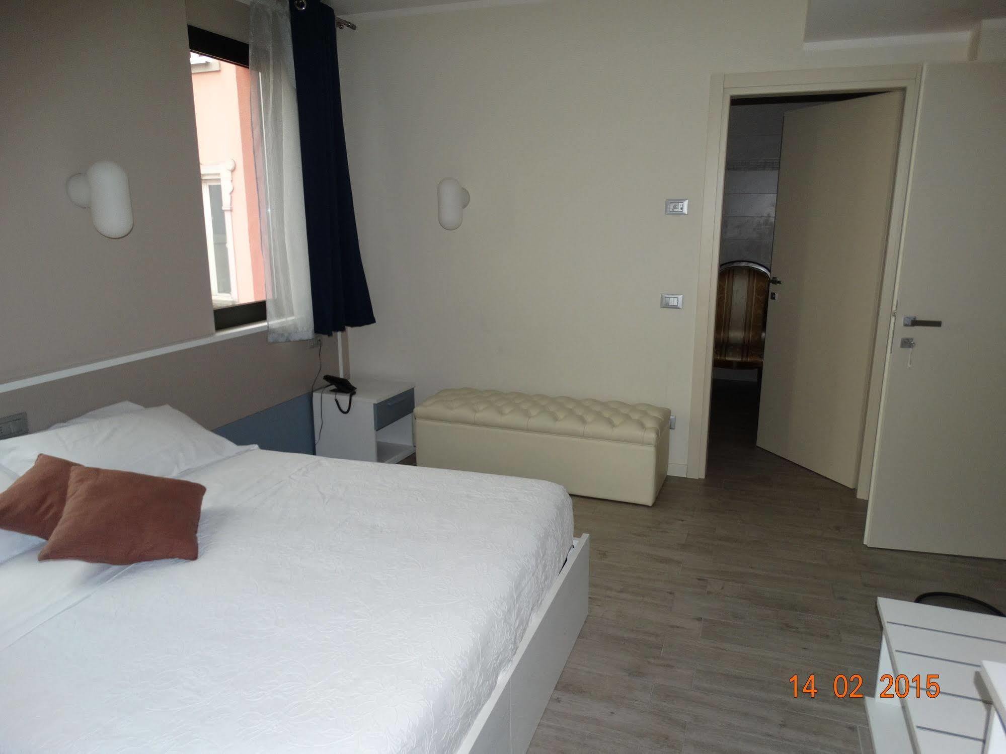 Hotel Moderno غروميلو ديل مونتيه المظهر الخارجي الصورة